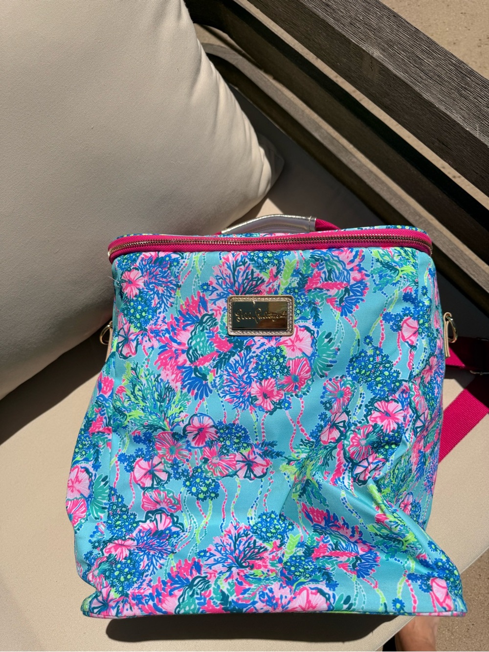 Lilly Pulitzer Aqua Floral insulated cooler with Hot Pink Strap - Picture 3 of 6